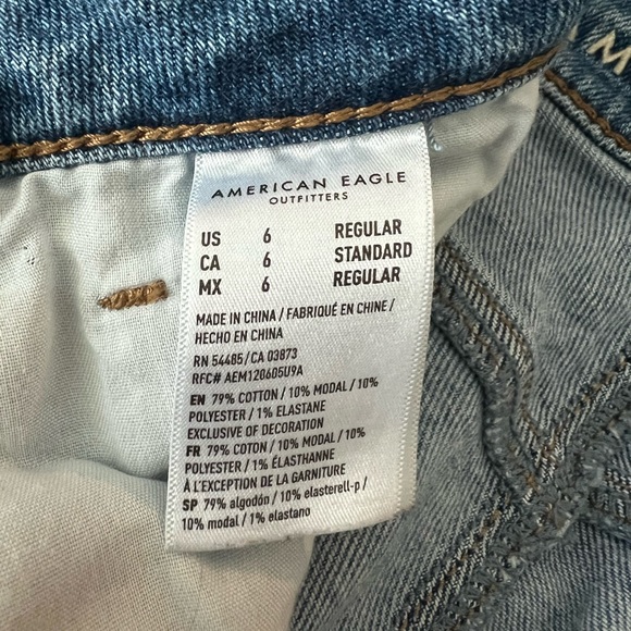 American Eagle Mom Jeans / US 6 - Picture 6 of 6